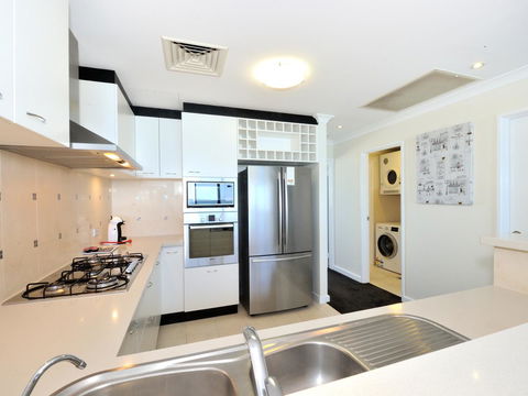 Nautilus By Rockingham Apartments - Whitsundays Accommodation 14