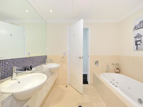 Nautilus By Rockingham Apartments - Whitsundays Accommodation 5