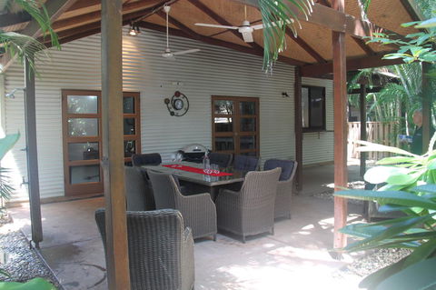 Beach House On Fox - Whitsundays Accommodation 23