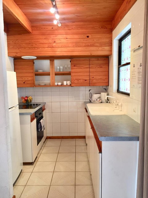 Cottesloe Beach Chalets - Whitsundays Accommodation 21