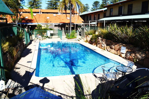 Cottesloe Beach Chalets - Whitsundays Accommodation 19