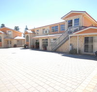 Yot Spot Apartments - Whitsundays Accommodation