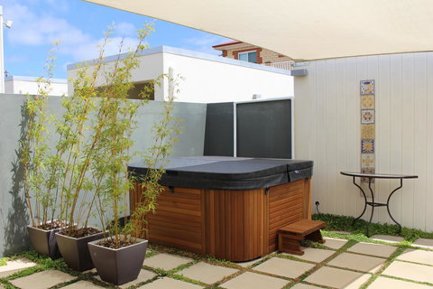 Alouarn Apartments - Whitsundays Accommodation 3