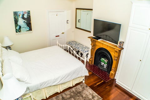 South Beach Bed & Breakfast - Whitsundays Accommodation 17