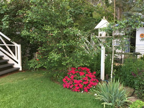 Applegate Lane Chalet - Whitsundays Accommodation 21