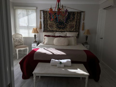 Applegate Lane Chalet - Whitsundays Accommodation 7