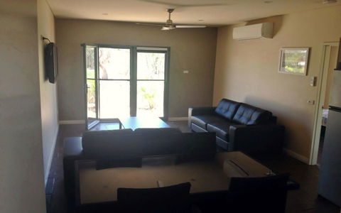 Breezes Apartments - Whitsundays Accommodation 8