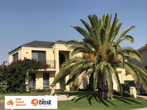 Le Boulevard - Whitsundays Accommodation 0