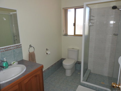 The Royal Dolphin Bed & Breakfast Safety Bay - Whitsundays Accommodation 17