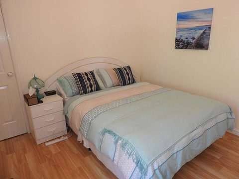 The Royal Dolphin Bed & Breakfast Safety Bay - Whitsundays Accommodation 10