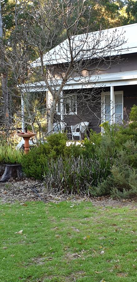 Di's Cabin In Dwellingup - Whitsundays Accommodation 1