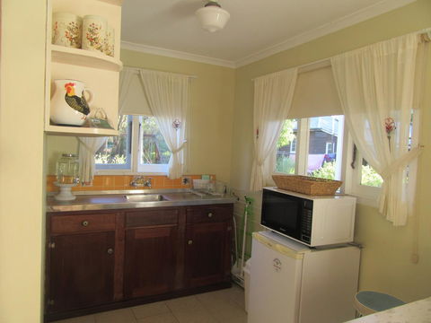 Di's Cabin In Dwellingup - Whitsundays Accommodation 18