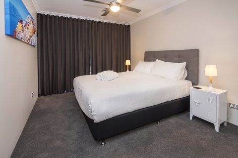 15 Cabot Close - Whitsundays Accommodation 8