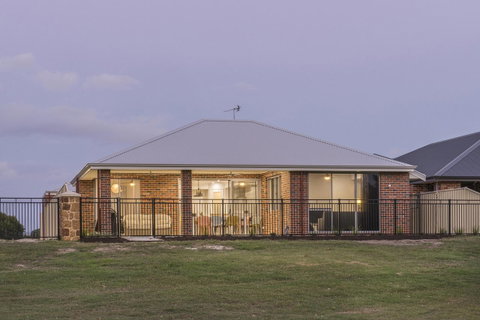 15 Cabot Close - Whitsundays Accommodation 23