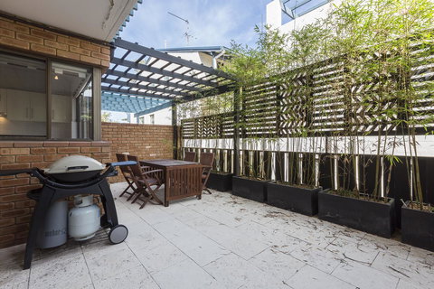 Cottesloe Sea Salt Abode - Executive Escapes - Whitsundays Accommodation 14