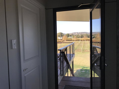 Lot113 Vineyard Accommodation - Whitsundays Accommodation 1
