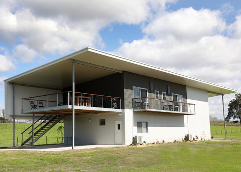 Lot113 Vineyard Accommodation - Whitsundays Accommodation 0