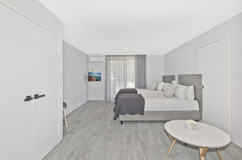 Atrium Hotel Mandurah - Whitsundays Accommodation 23