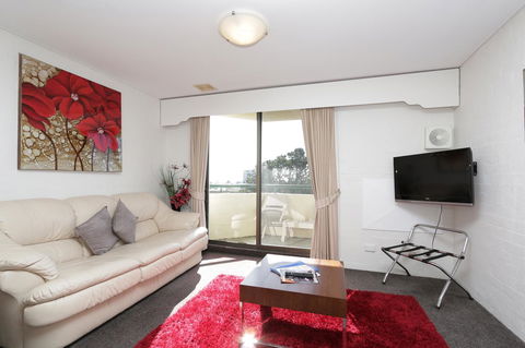 Atrium Hotel Mandurah - Whitsundays Accommodation 42