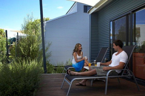 Footprints Preston Beach - Whitsundays Accommodation 15