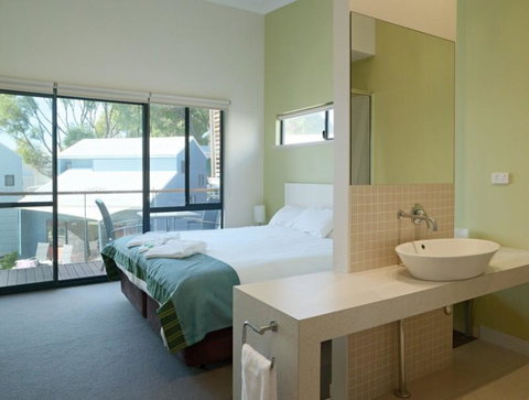 Footprints Preston Beach - Whitsundays Accommodation 21