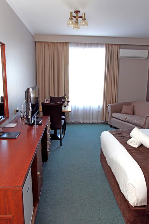 Hospitality Esperance SureStay Collection By Best Western - Whitsundays Accommodation 43