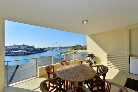Dolphin Quay Apartments - Whitsundays Accommodation 15