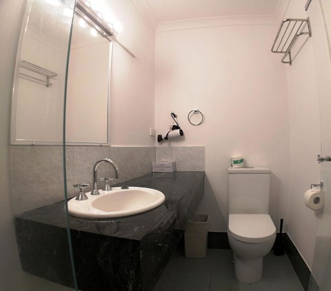Criterion Hotel Perth - Whitsundays Accommodation 7
