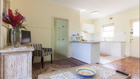 Broadway Apartments - Whitsundays Accommodation 15
