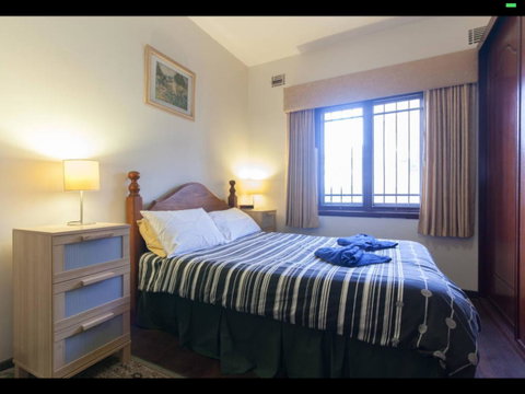 Broadway Apartments - Whitsundays Accommodation 33