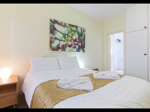 Broadway Apartments - Whitsundays Accommodation 0