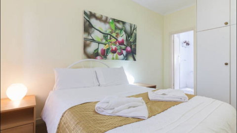 Broadway Apartments - Whitsundays Accommodation 28
