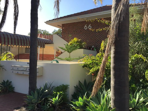 Broadway Apartments - Whitsundays Accommodation 34