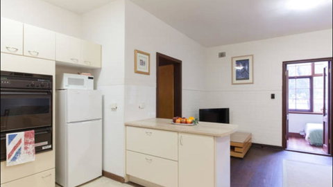 Broadway Apartments - Whitsundays Accommodation 1