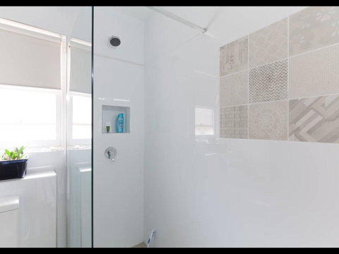 Broadway Apartments - Whitsundays Accommodation 37
