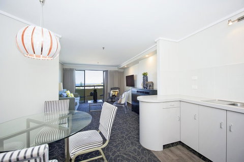 Best Western Plus Hotel Lord Forrest - Whitsundays Accommodation 14