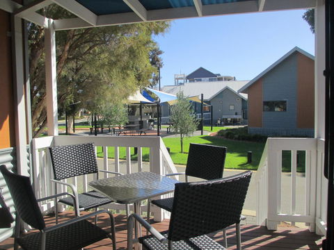 Mandurah Ocean Marina Chalets - Whitsundays Accommodation 40