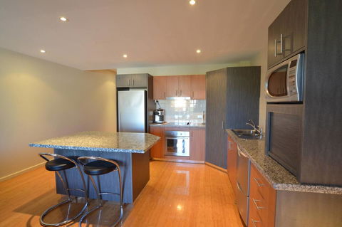 The Arcadia Apartment - Whitsundays Accommodation 7