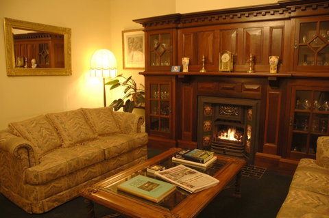 Clifton Motel & Grittleton Lodge - Whitsundays Accommodation 15