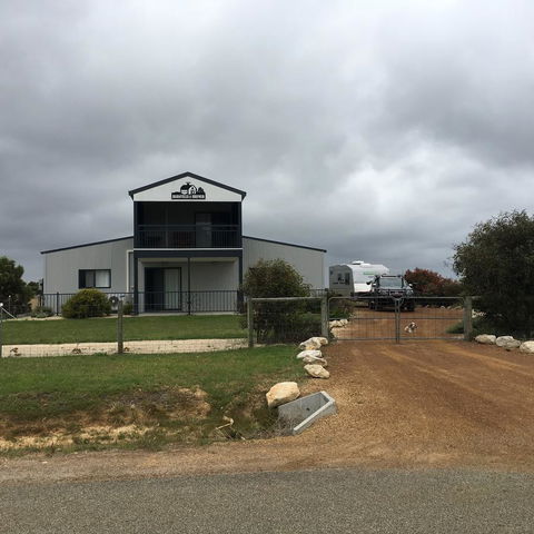 Barnville@Bremer - Whitsundays Accommodation 0