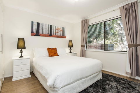 Forrest St - Whitsundays Accommodation 11