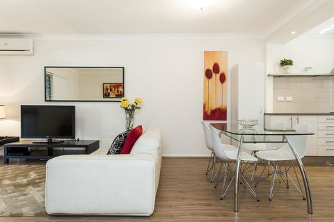 Forrest St - Whitsundays Accommodation 5