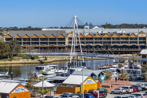 A 406 FANTASTIC OCEAN BEACH And MARINA VIEW APT - MANDURAH - Whitsundays Accommodation 23