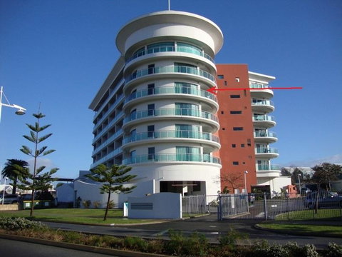 A 406 FANTASTIC OCEAN BEACH And MARINA VIEW APT - MANDURAH - Whitsundays Accommodation 26