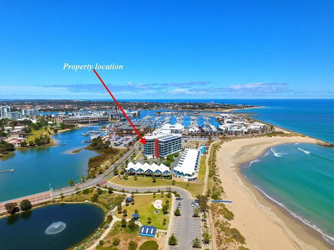 A 406 FANTASTIC OCEAN BEACH And MARINA VIEW APT - MANDURAH - Whitsundays Accommodation 27