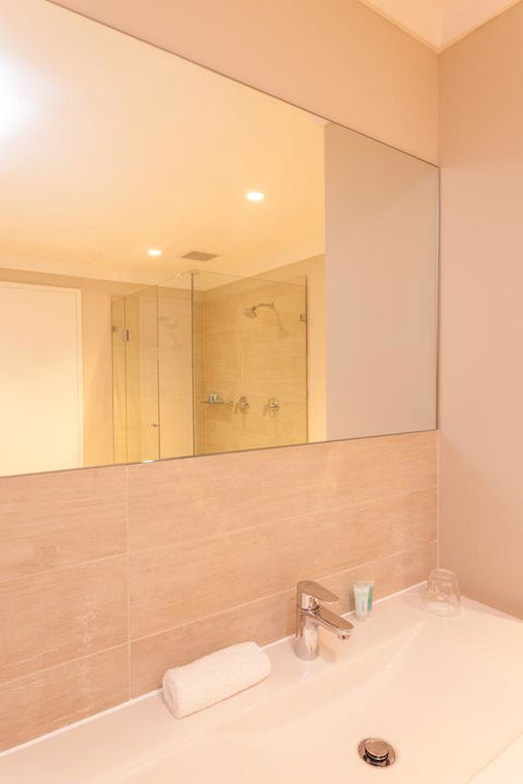 The Marina Hotel - Mindarie - Whitsundays Accommodation 13