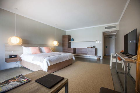 The Marina Hotel - Mindarie - Whitsundays Accommodation 4