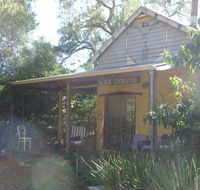 Black Cockatoo Lodge - Whitsundays Accommodation