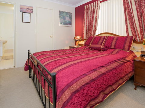 Ascot On Swan Bed & Breakfast - Whitsundays Accommodation 2