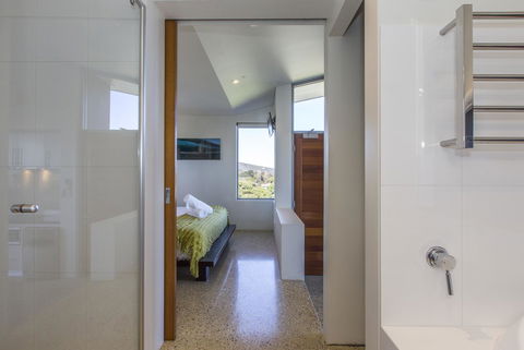 Aquatic Visions - Whitsundays Accommodation 4